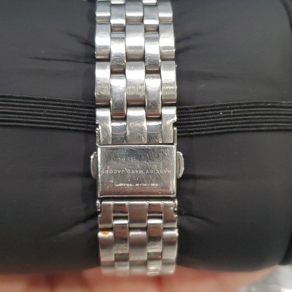 MARC BY MARC JACOBS WATCH - Picture 6 of 8